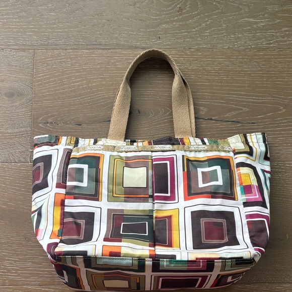 Lesportsac Handbags - Lesportsac Colorful Square Pattern Tote